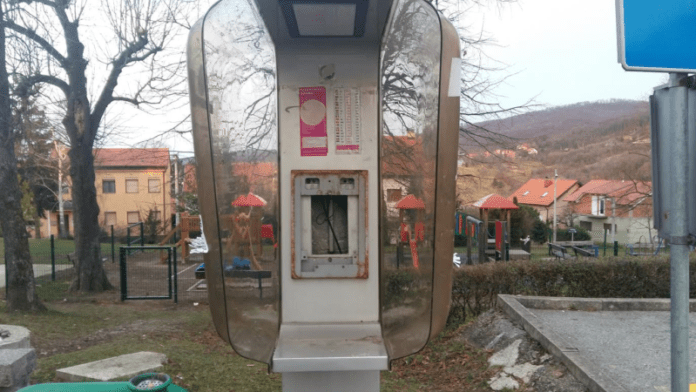 Diljem grada “nestaju” javne telefonske govornice