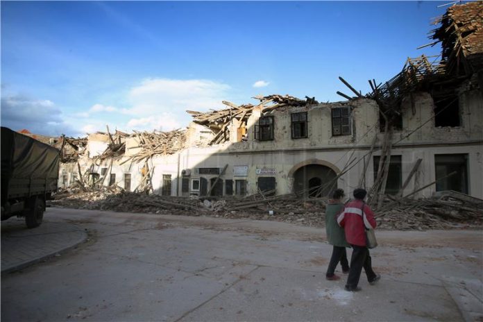 Snažan potres pogodio Petrinju