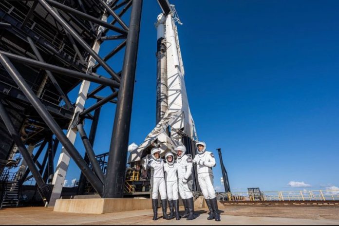 SpaceX civilna posada