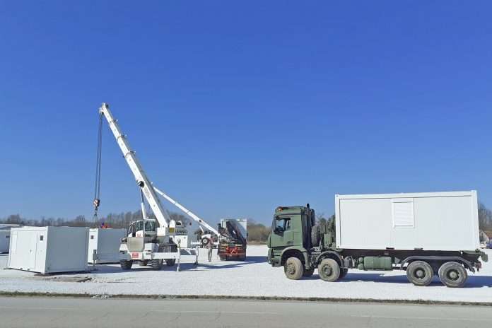 Hrvatska vojska sudjeluje u postavljanju kontejnerskog naselja u Glini