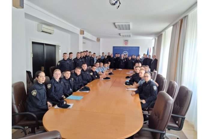 Zagrebačka policija osnažena za 100 policijskih službenka/ca