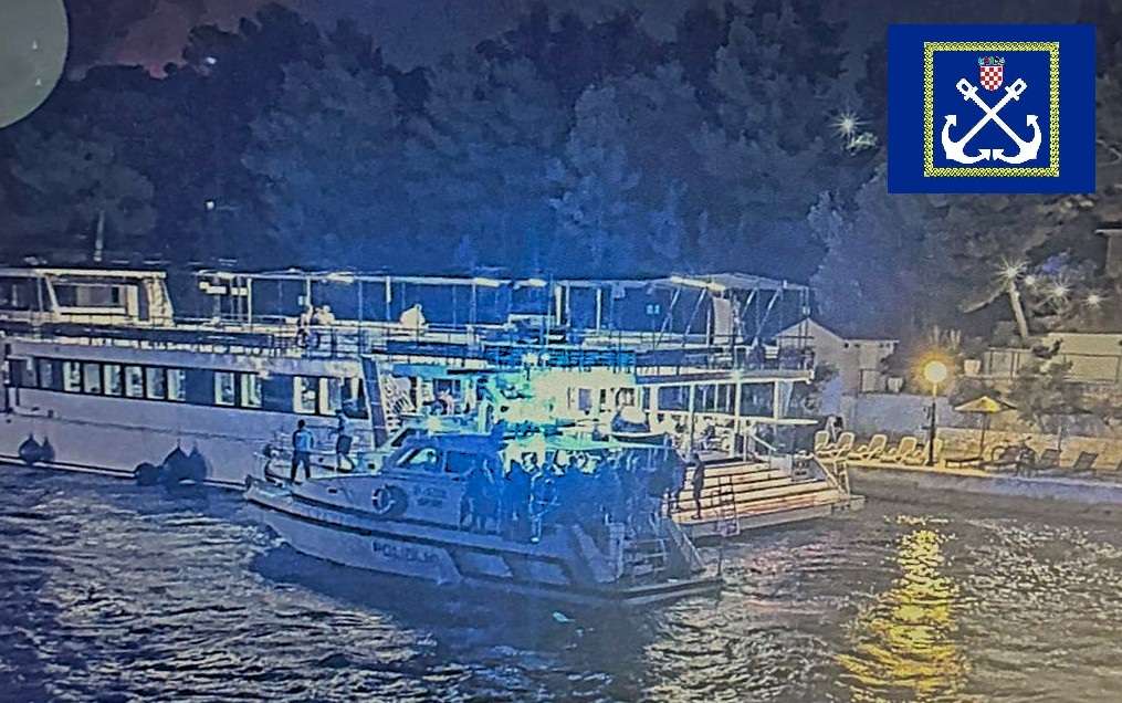 Požar na Braču: Stotine ljudi sklonjene morskim putem, pretražuje se obala